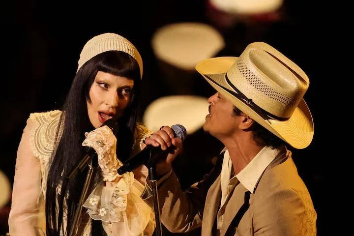Lady Gaga, Bruno Mars kraai koning op MTV-benoemingslys