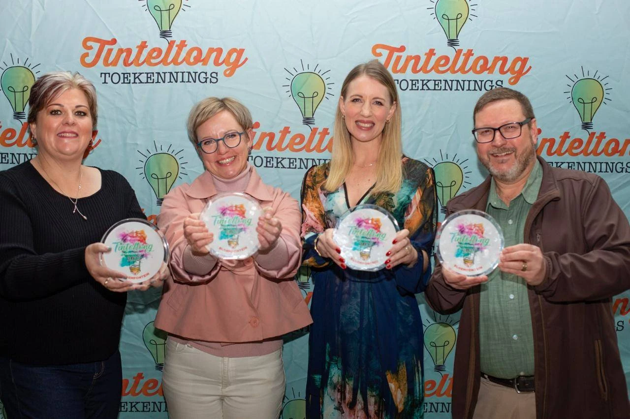 Bfn-ondernemings vereer vir bevordering van Afrikaans as saketaal