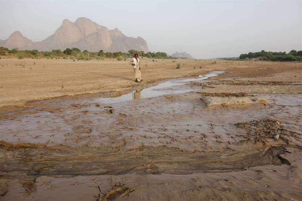 Mass starvation a 'very real risk' in some Sudan regions, more than 10 million now displaced