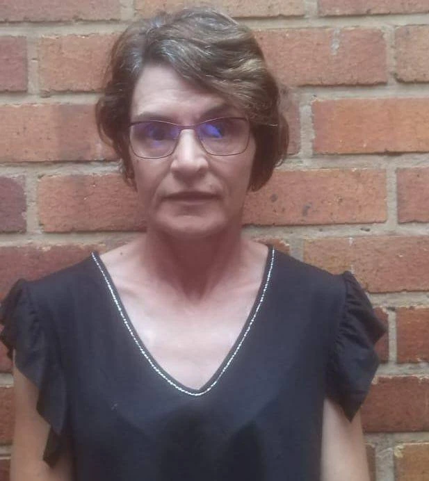 10 j. straf vir beampte wat laerskool uit miljoene rande bedrieg