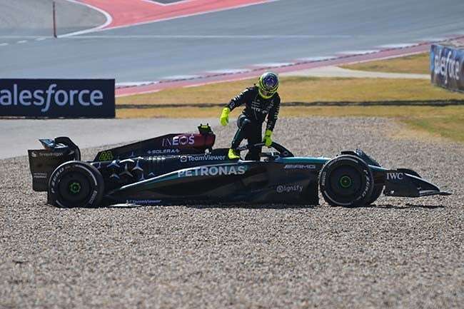 Mercedes admit 'issues' after Hamilton's Texas trouble