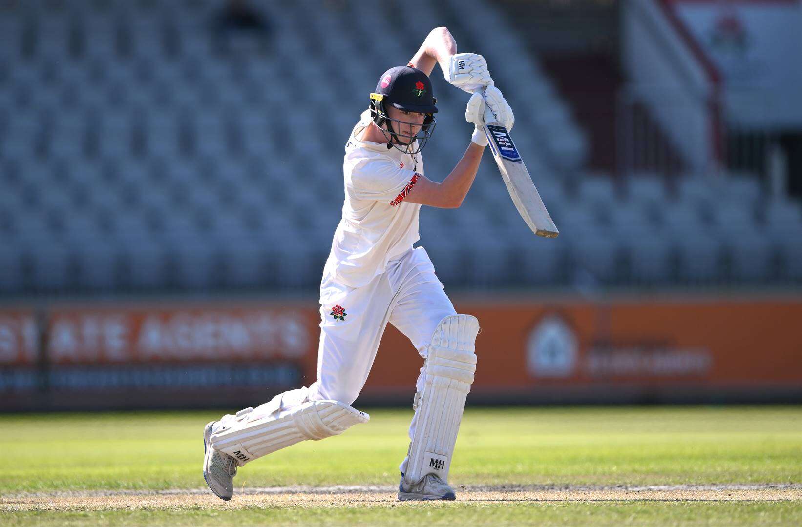 Flintoff (16) moker 100-tal vir Engeland A in Australië