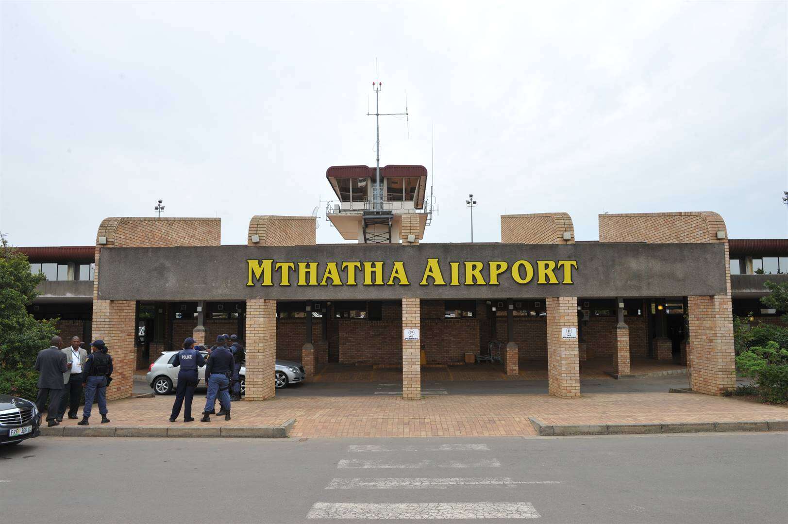 Sloerstaking by Mthatha se lughawe lei tot ontwrigtings