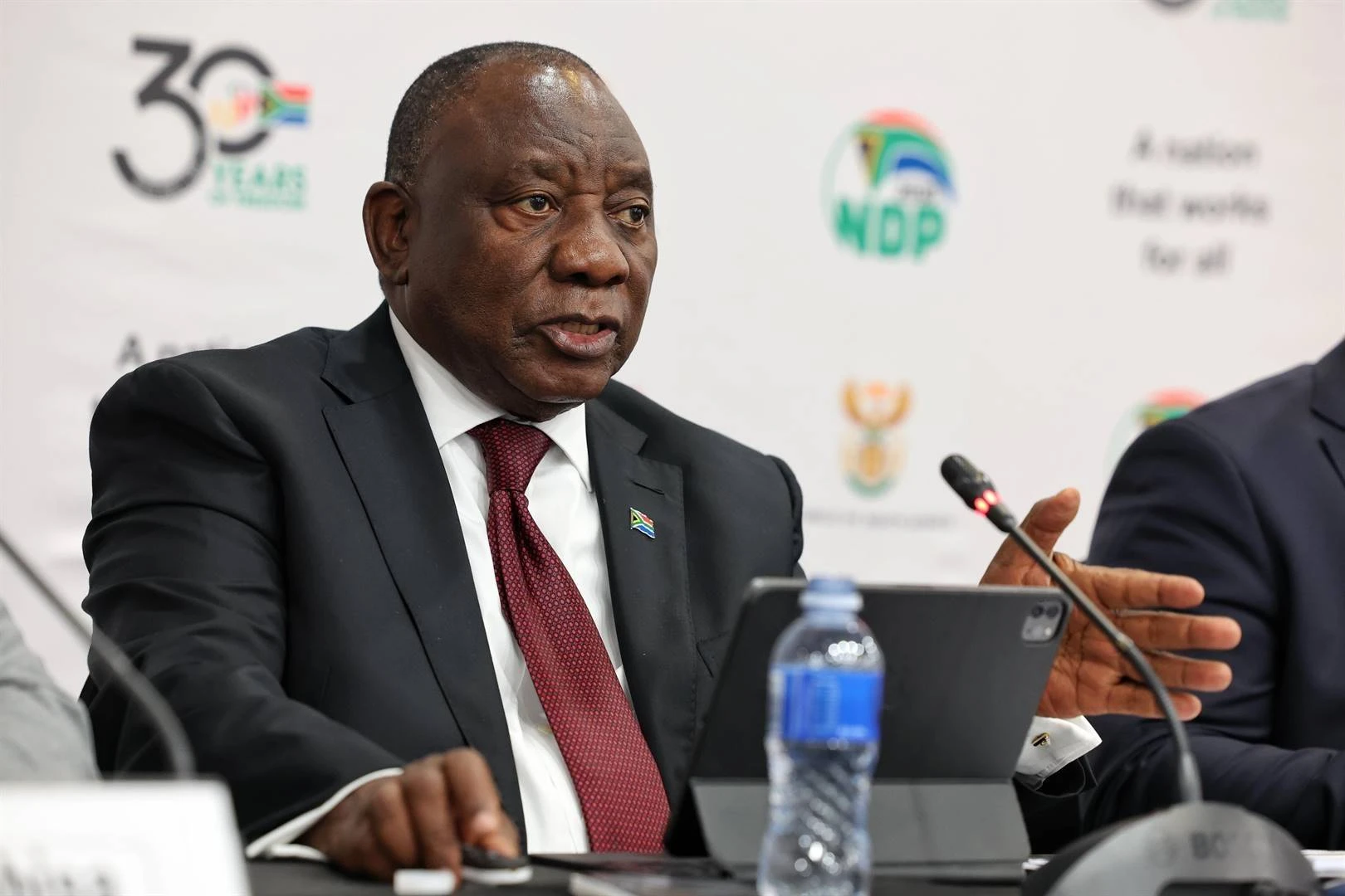 Kommissie bekyk gesloer met WVK-sake: Moet help dat families afsluiting kry, sê Ramaphosa