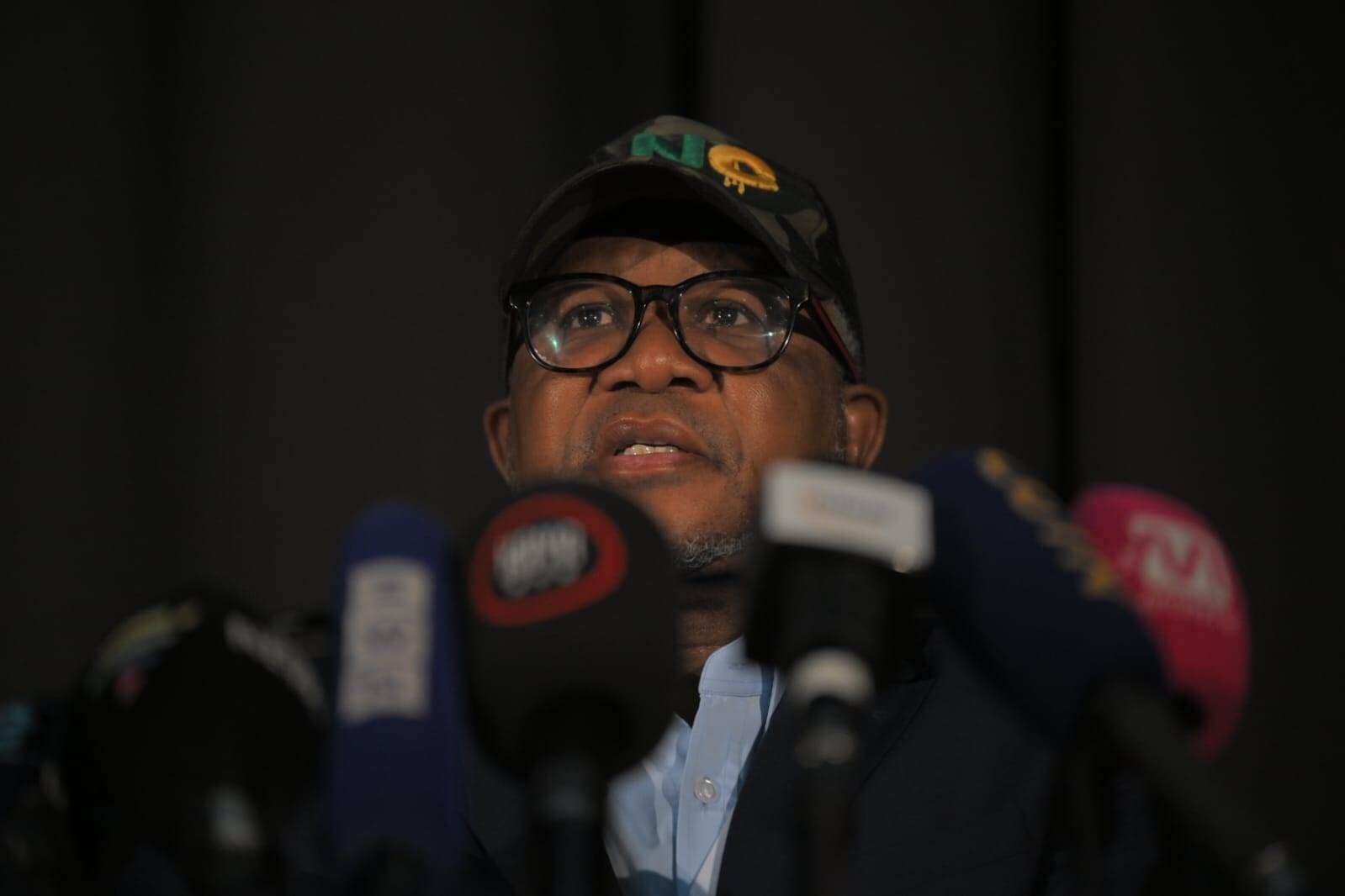 ANC sal onderhandel, maar nie oor Ramaphosa – Mbalula