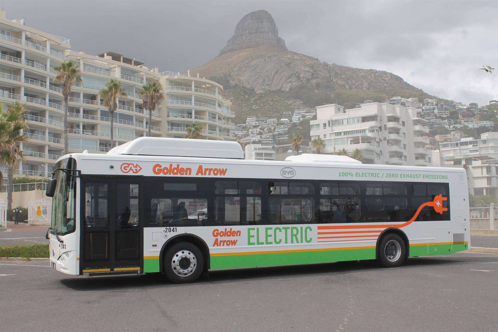 Kaapse busdiens Golden Arrow gaan 120 elektriese busse kry