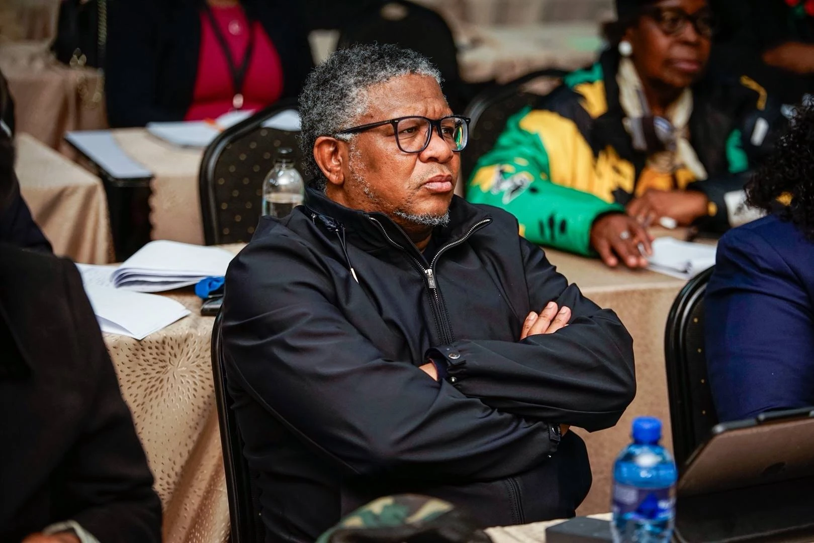 Midde-Ooste: Sonder reëls loop jy die risiko van WO3, sê Mbalula