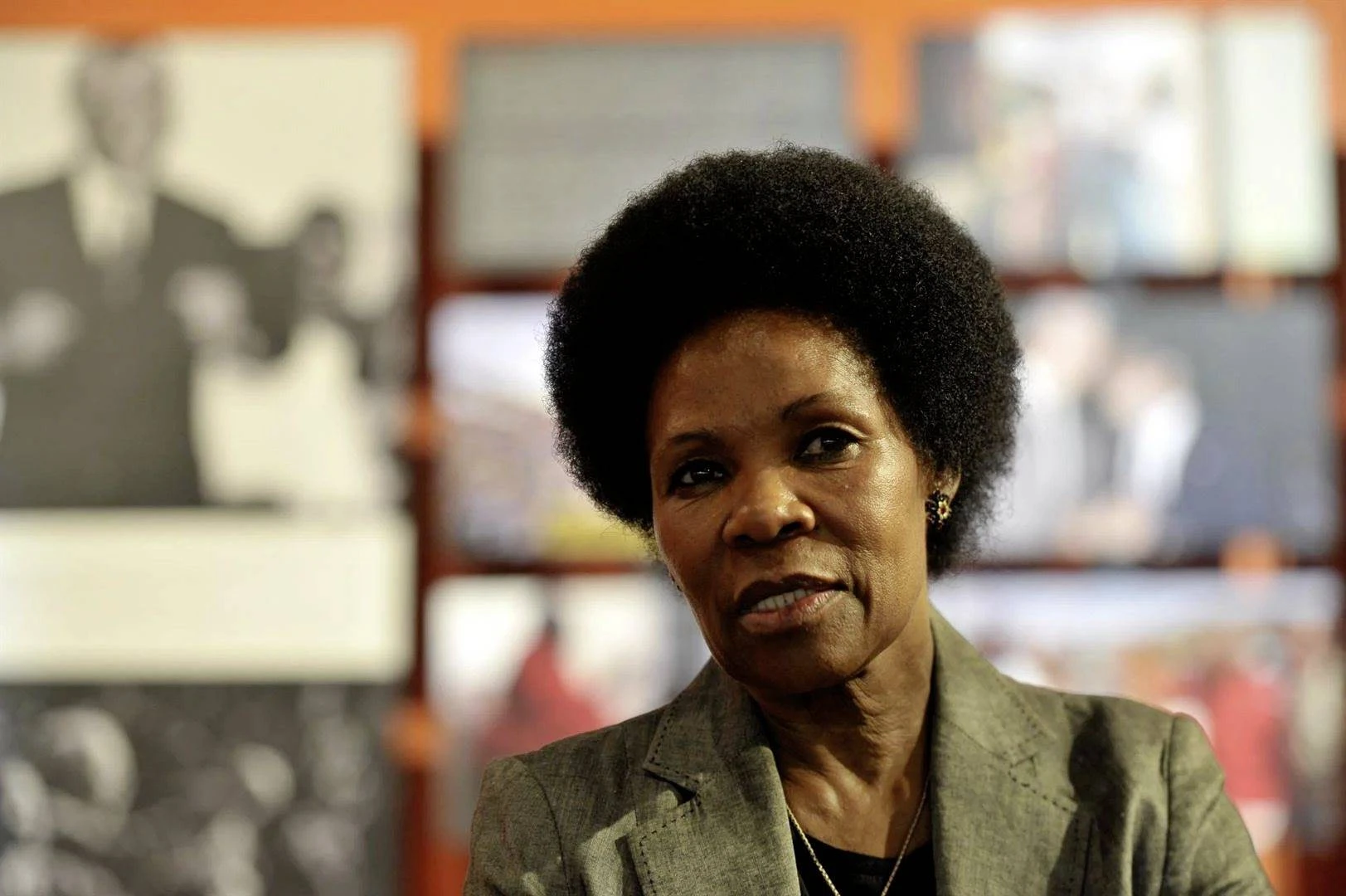 Regter Mokgoro se lewensmaat huis kwyt; moet kinders se regskoste betaal