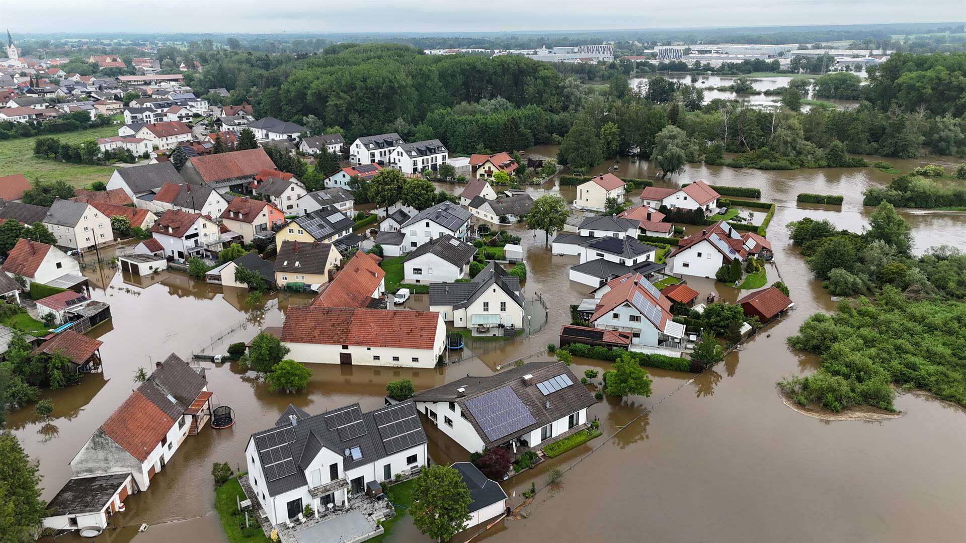 Minstens vier mense dood ná vloede in suide van Duitsland