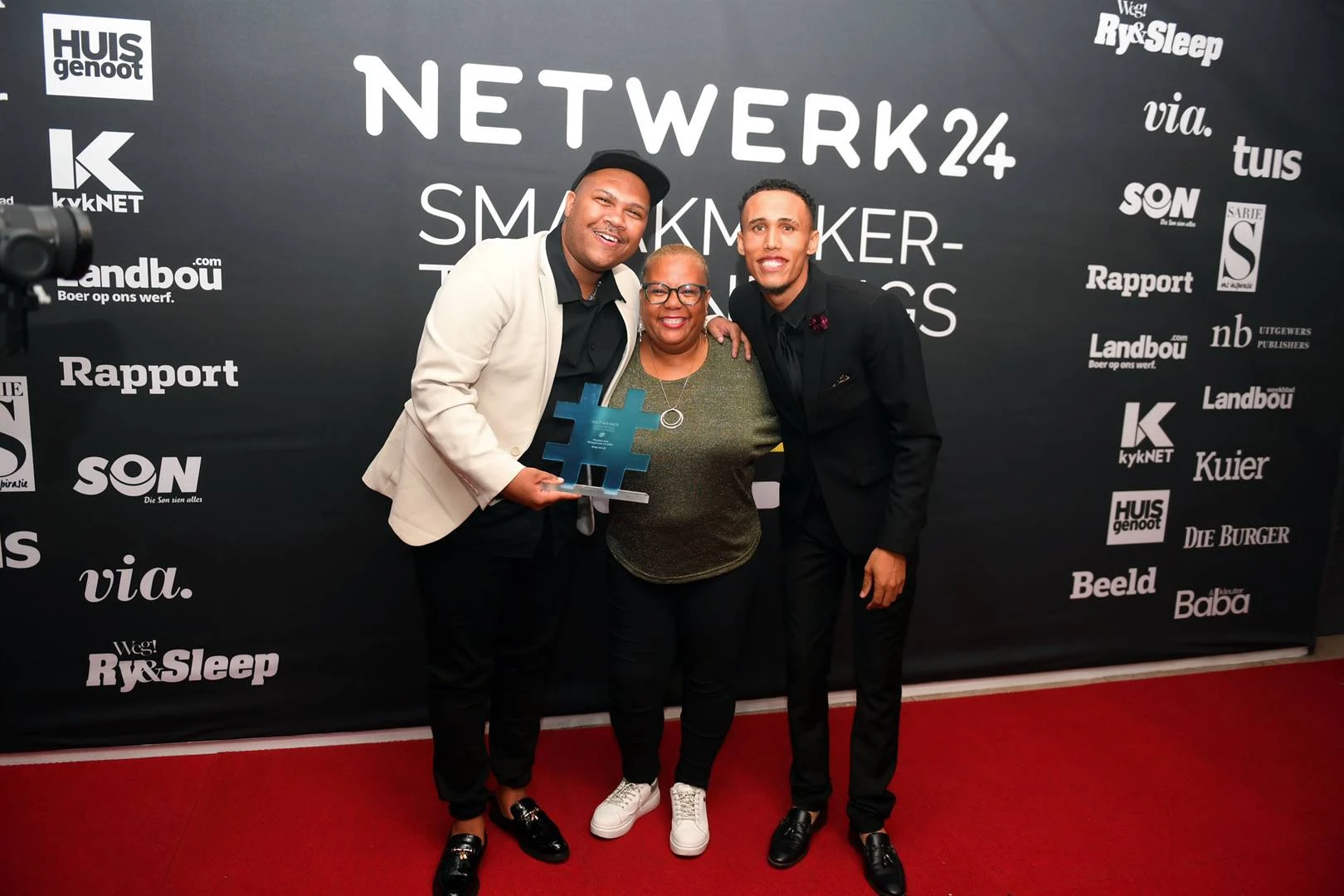 FOTO’S | Modes op die rooi tapyt op gala-aand vir Smaakmakers