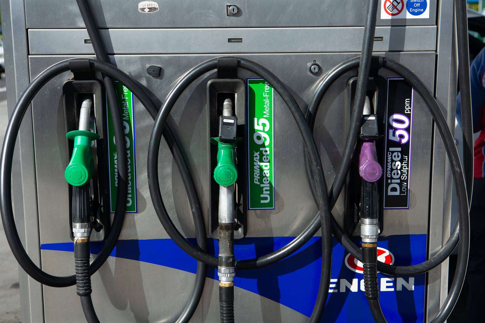 Petrolprys bly dalk op Nuwejaar onveranderd (min of meer)