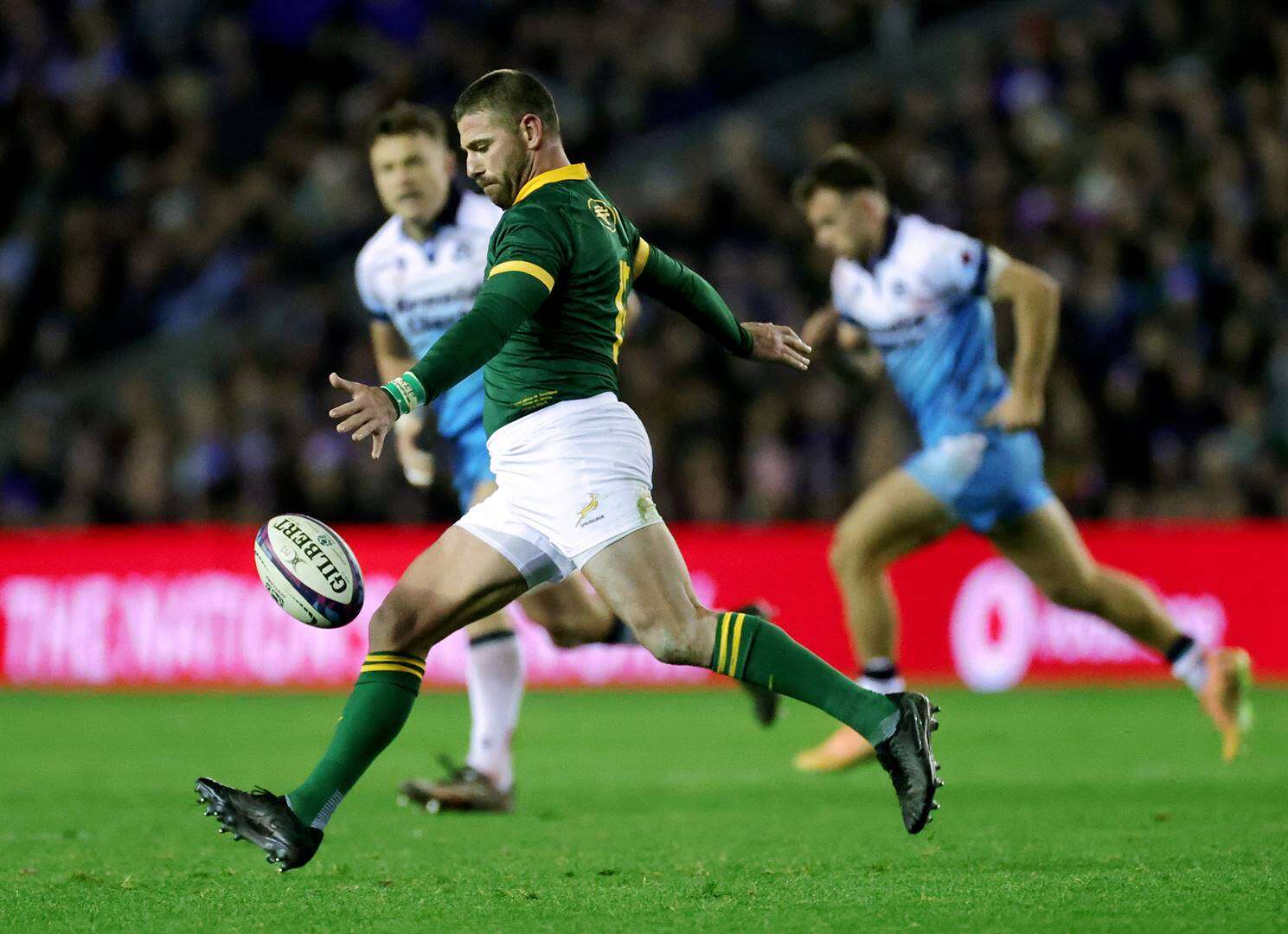 Bulle staal hulle vir Connacht, reën en wind in Galway