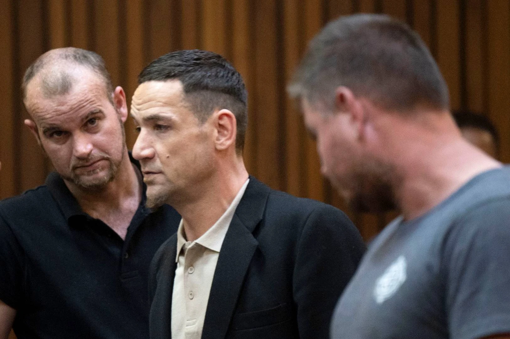 Lyk agterop bakkie: Oorledene ‘hardloop rond soos hoender sonder kop’