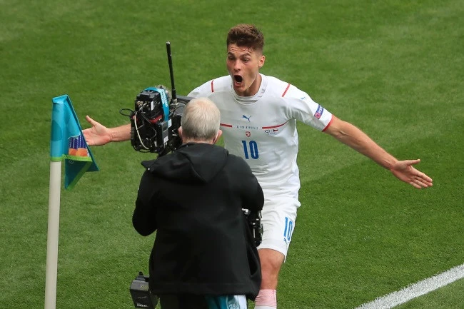 Schick double lifts Czech Republic past Scotland at Euro 2020