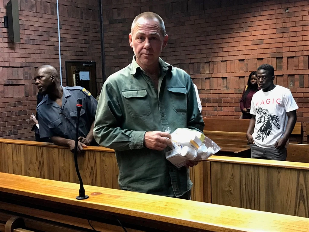 Ex-Scorpions investigator accused of attempted bank robbery to submit plea and sentence proposal