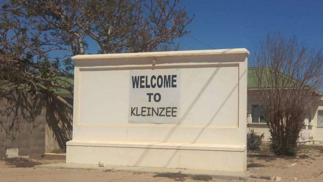 Kleinsee uiteindelik deur De Beers aan Nama Khoi oorhandig