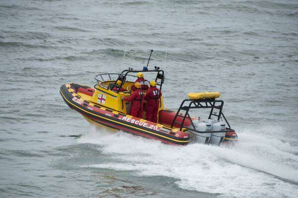 Seestrome hou NSRI besig; moet bontstaan om mense te help