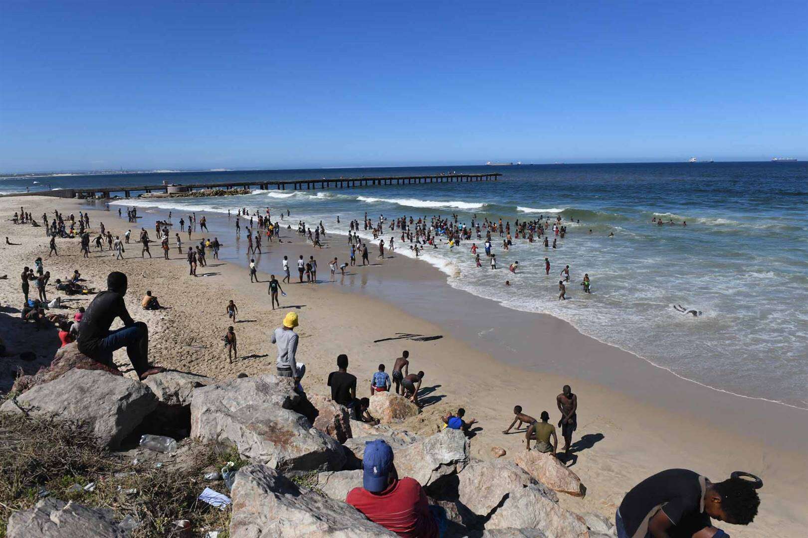 New Brighton-strand in Gqeberha wéér gesluit weens E. coli-vlakke