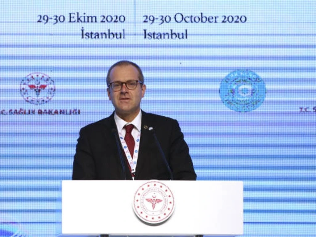 WHO: Vaccines stop variants but overseas travel still not safe