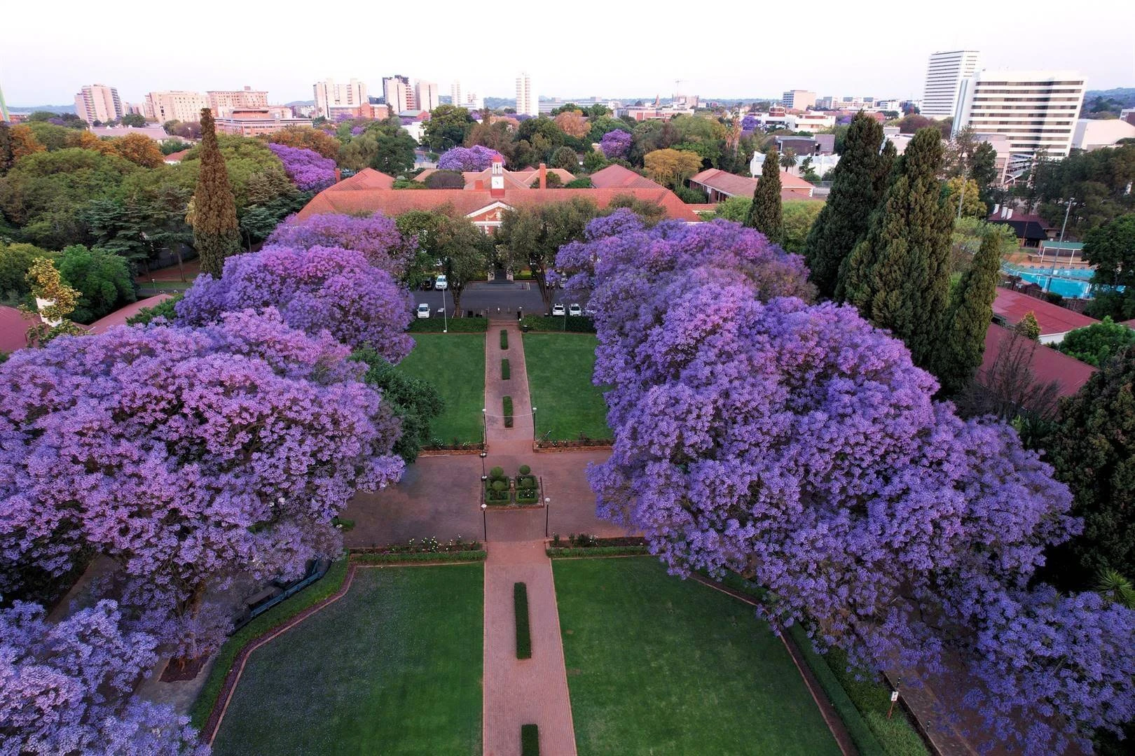 Pretoria Girls High hof toe omdat departement verslag weier