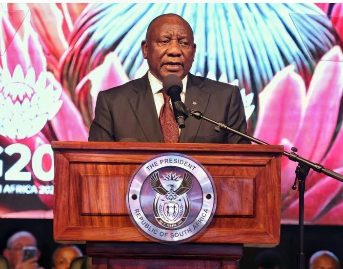 Debat: Ramaphosa antwoord vrae in parlement