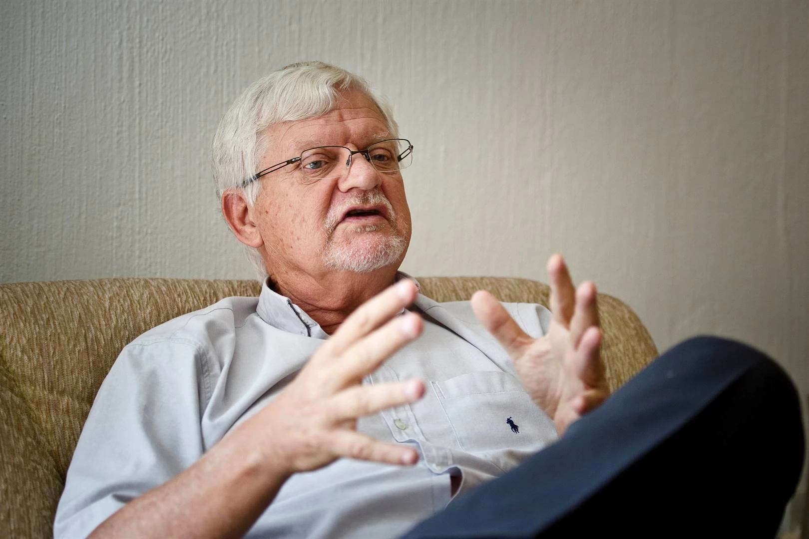 Dalk moet jy ’n rybewys vir jou slimfoon kry voor jy dit op die kuber-snelweg waag