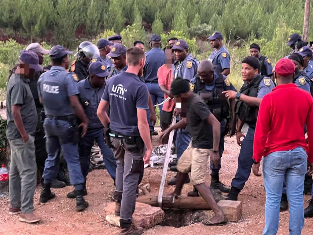 Sabie mine: 7 zama zamas rescued, around 150 believed to be trapped in abandoned mine