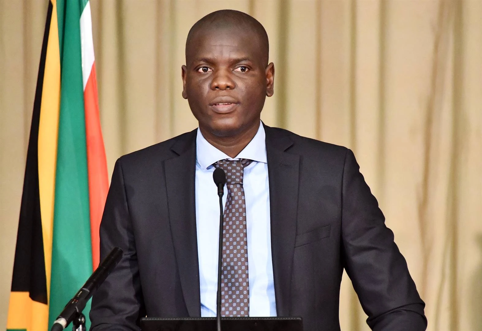 Data dui nie op geteikende misdaad teen wit Afrikaners, sê Lamola