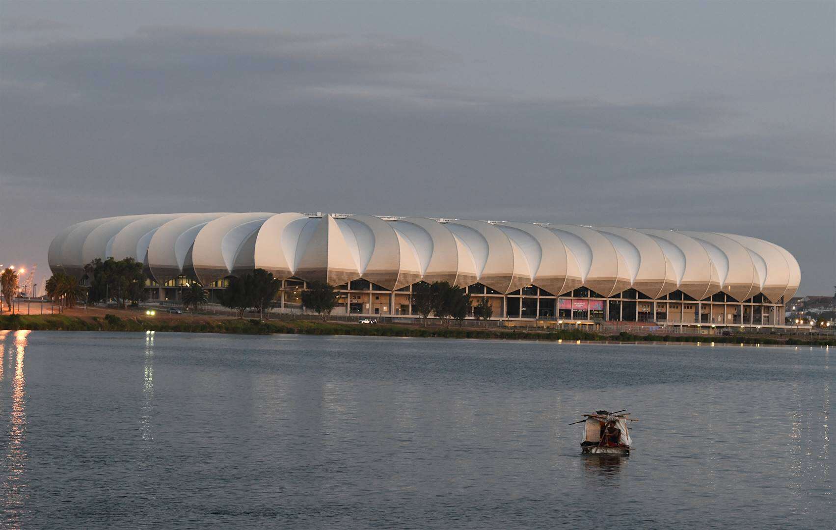 Groot planne vir Nelson Mandelabaai-stadion beraam