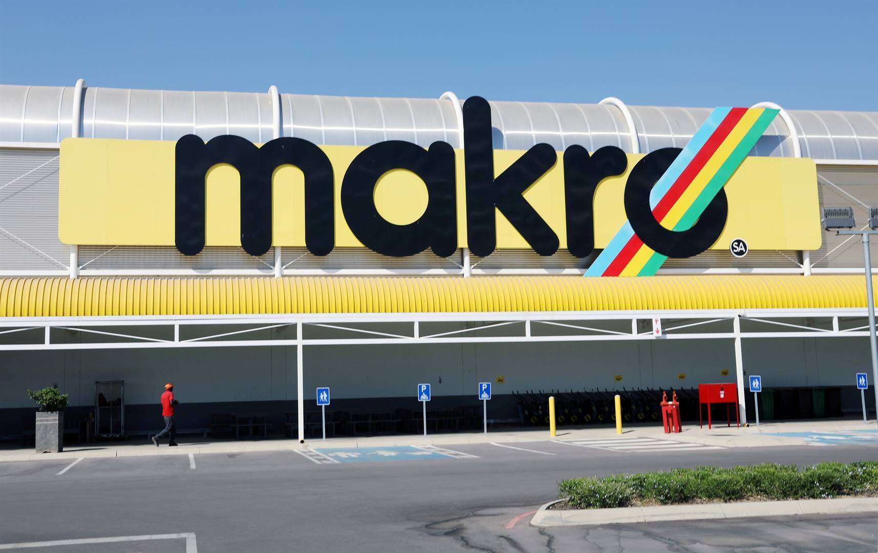 Jammer, R55 vir ’n rekenaar, koffiemasjien was ’n foutjie, sê Makro