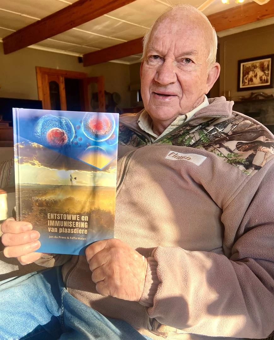 Dok Faffa is 80 nie uit nie, help boere steeds met wyse raad