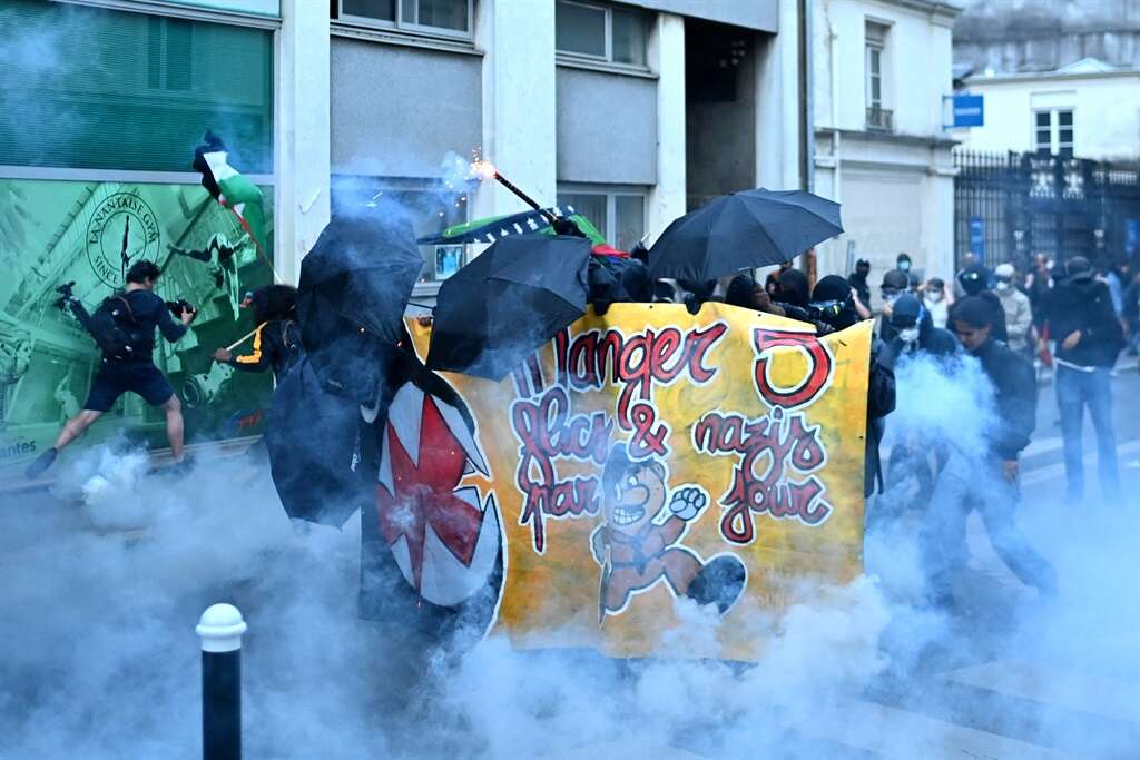 France to deploy more police to prevent trouble after Sunday election