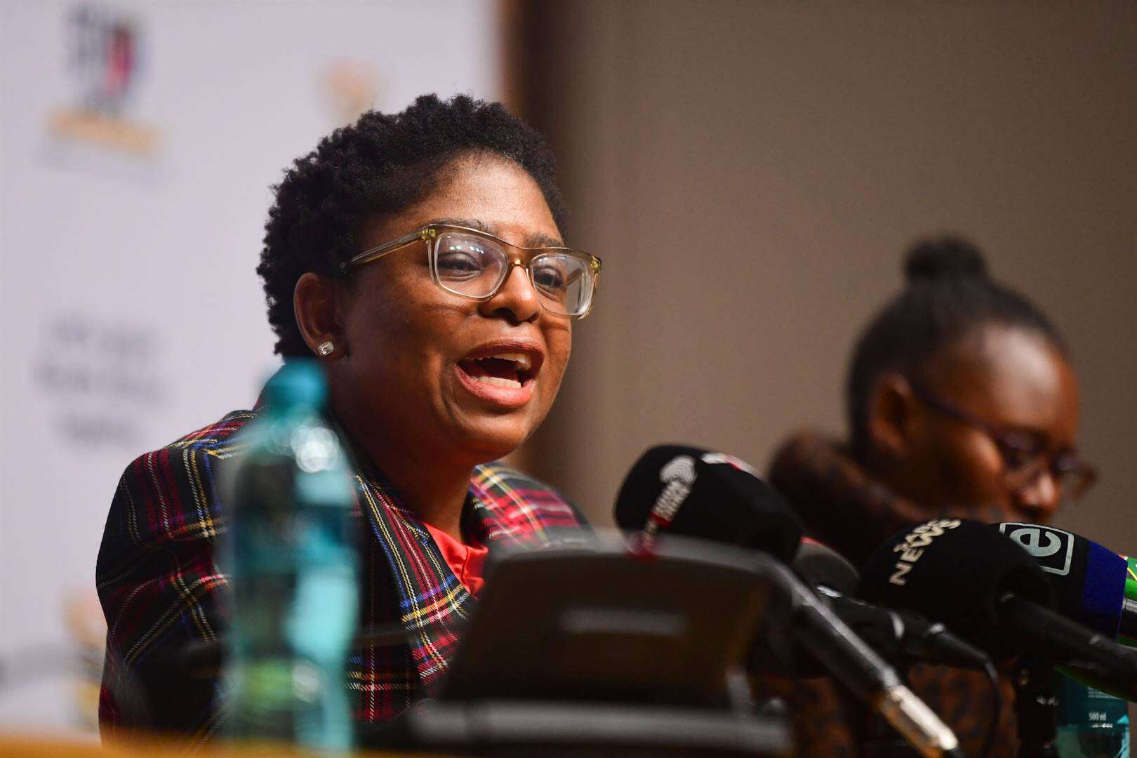 Kabinet, nie ministers, sal RNE-beleid bepaal – Ntshavheni