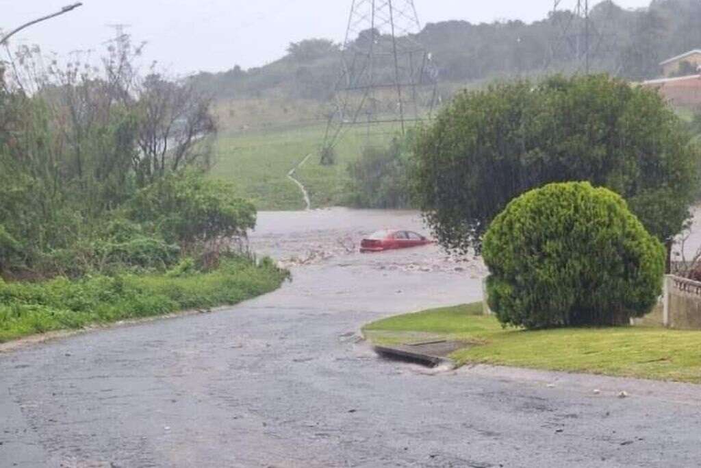 Eastern Cape metro misses its deadline to move community, residents hit by flooding