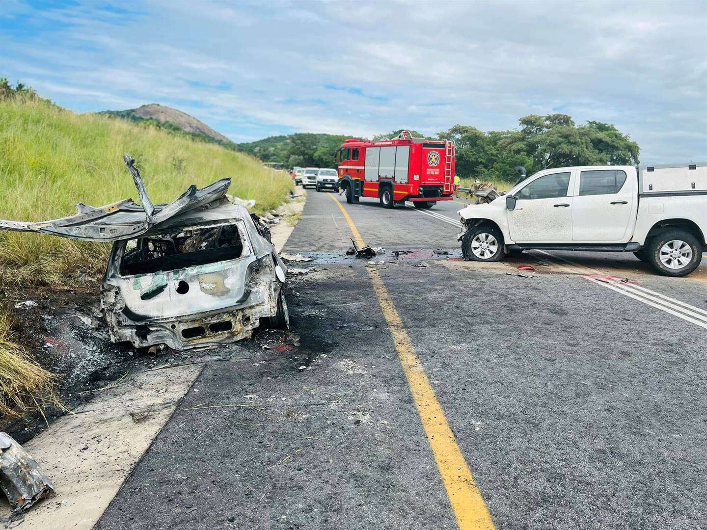 Botsing eis 4: Motor ry in bakkie vas wat in ander botsing was