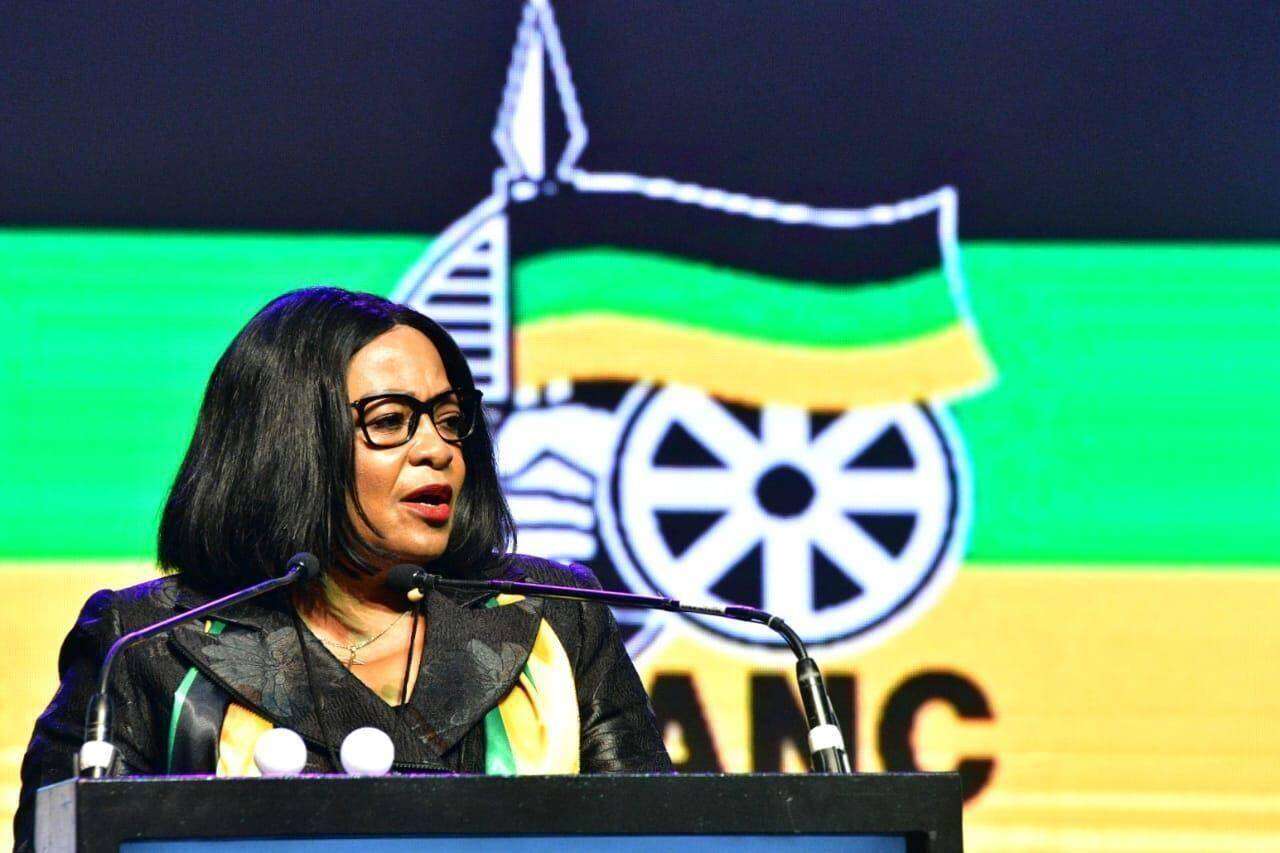 RNE: Buitelandse sake nie oop vir bespreking, sê ANC se Mokonyane