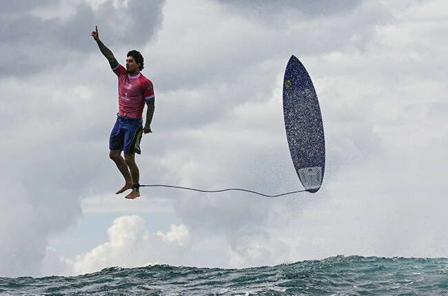 SEE | The perfect surfing photograph that has gone viral at Paris Olympics