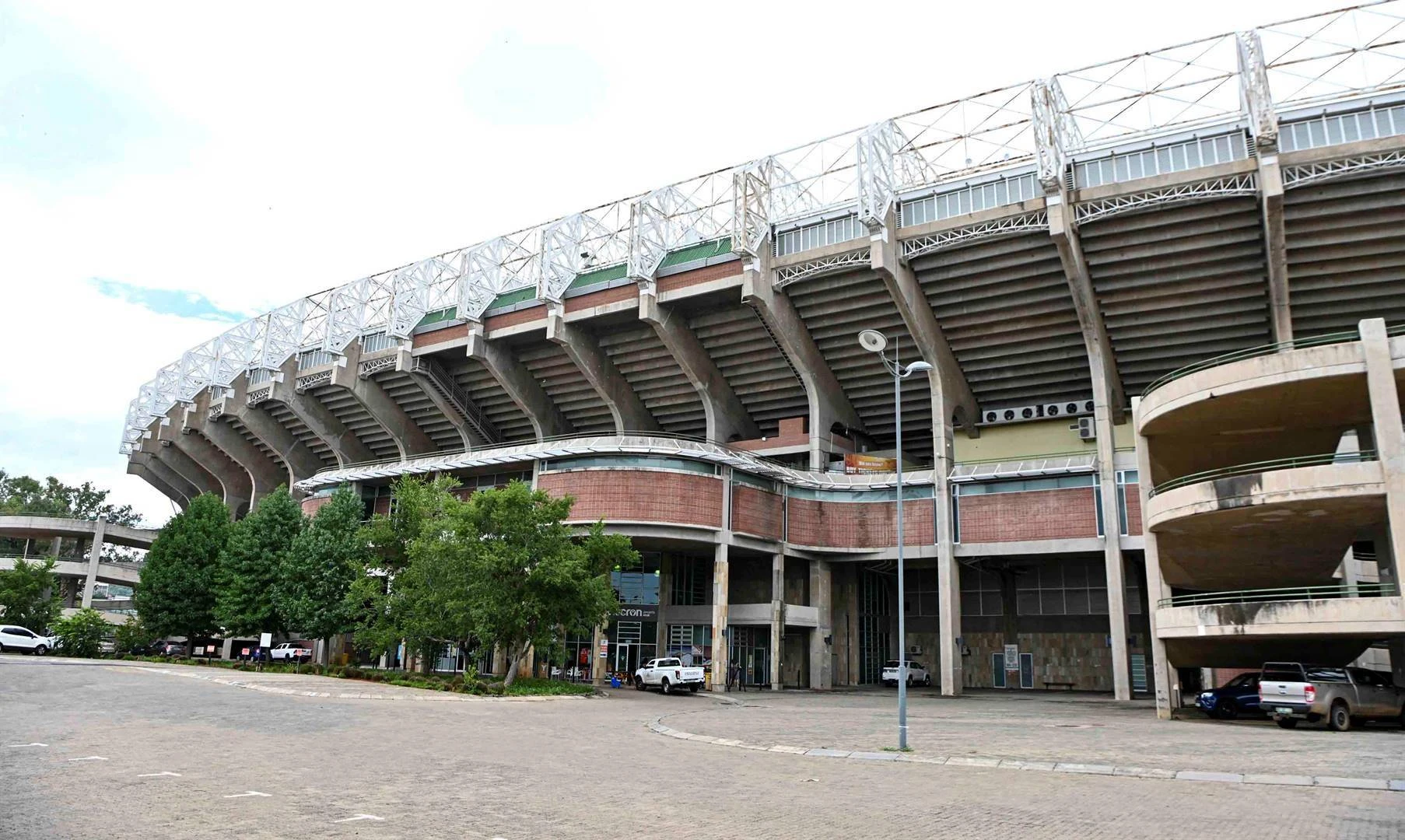 R6,9 m. om Bloem-stadions op te knap, maar net atletiekbaan sal R26 m. kos