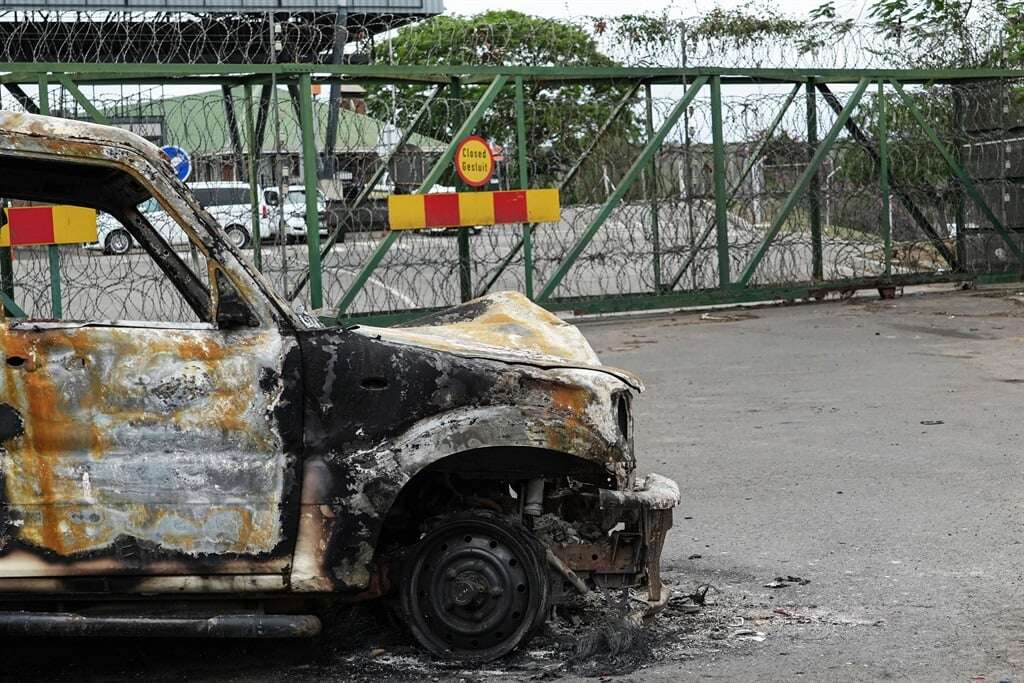 South African authorities remain on high alert after violent protests at Mozambican border