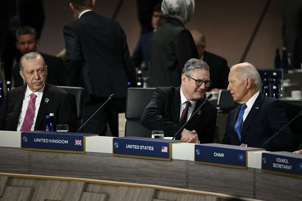 As Putin says it will mean war, Biden, Starmer to discuss long-range weapons for Ukraine