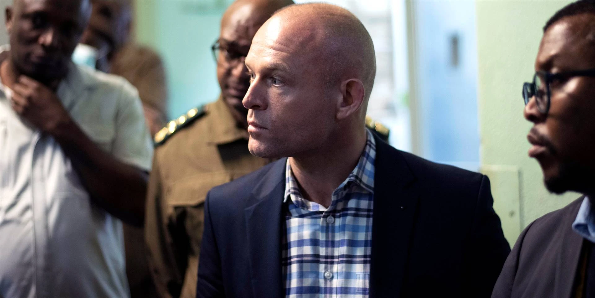 Tweede gevaarlike jeugmisdadiger terug agter tralies; 1 nog soek