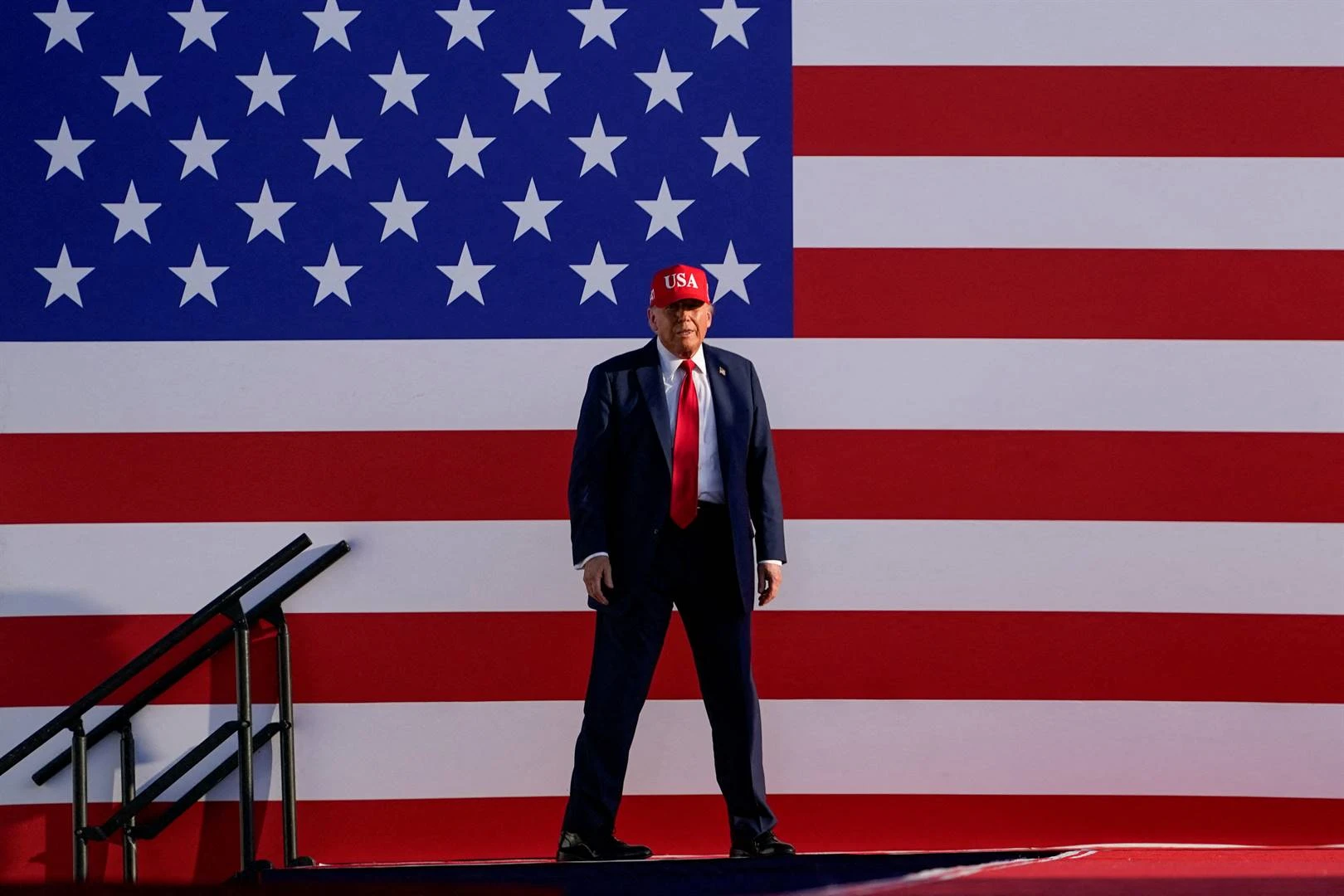 Trump spog oor ‘fenomenale oorwinning’ met wetsontwerp