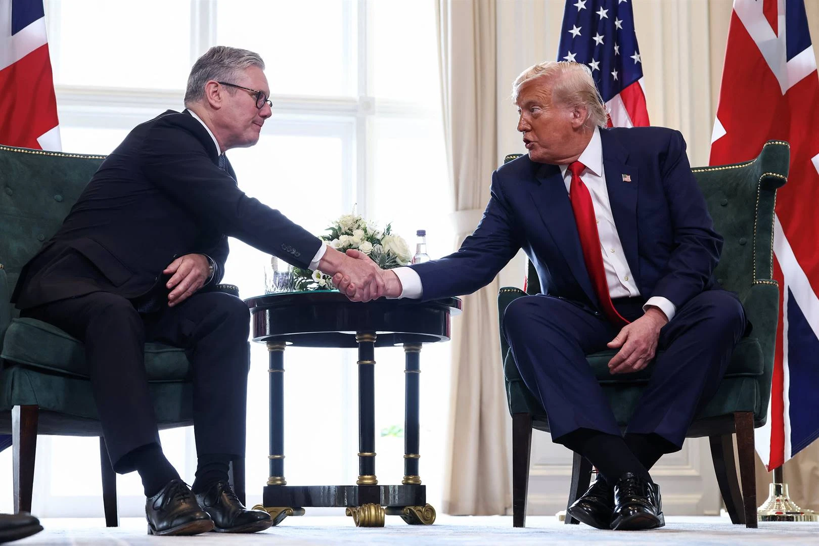 Trump gee Russe ‘10 of 12 dae’ vir vordering om oorlog te beëindig