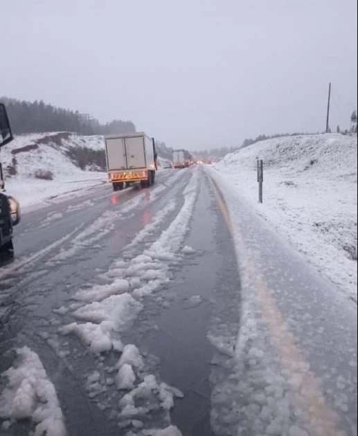 N2 tussen Kokstad, Port Shepstone weens sneeu gesluit