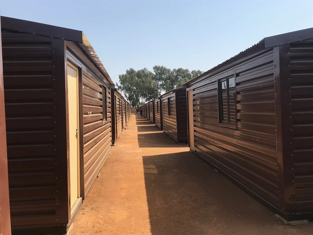 Second deadline missed for construction of temporary housing units at overcrowded Mamelodi hostel 