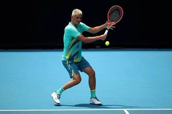 Vergete stoutseun Tomic behaal eerste ATP-oorwinning sedert 2021
