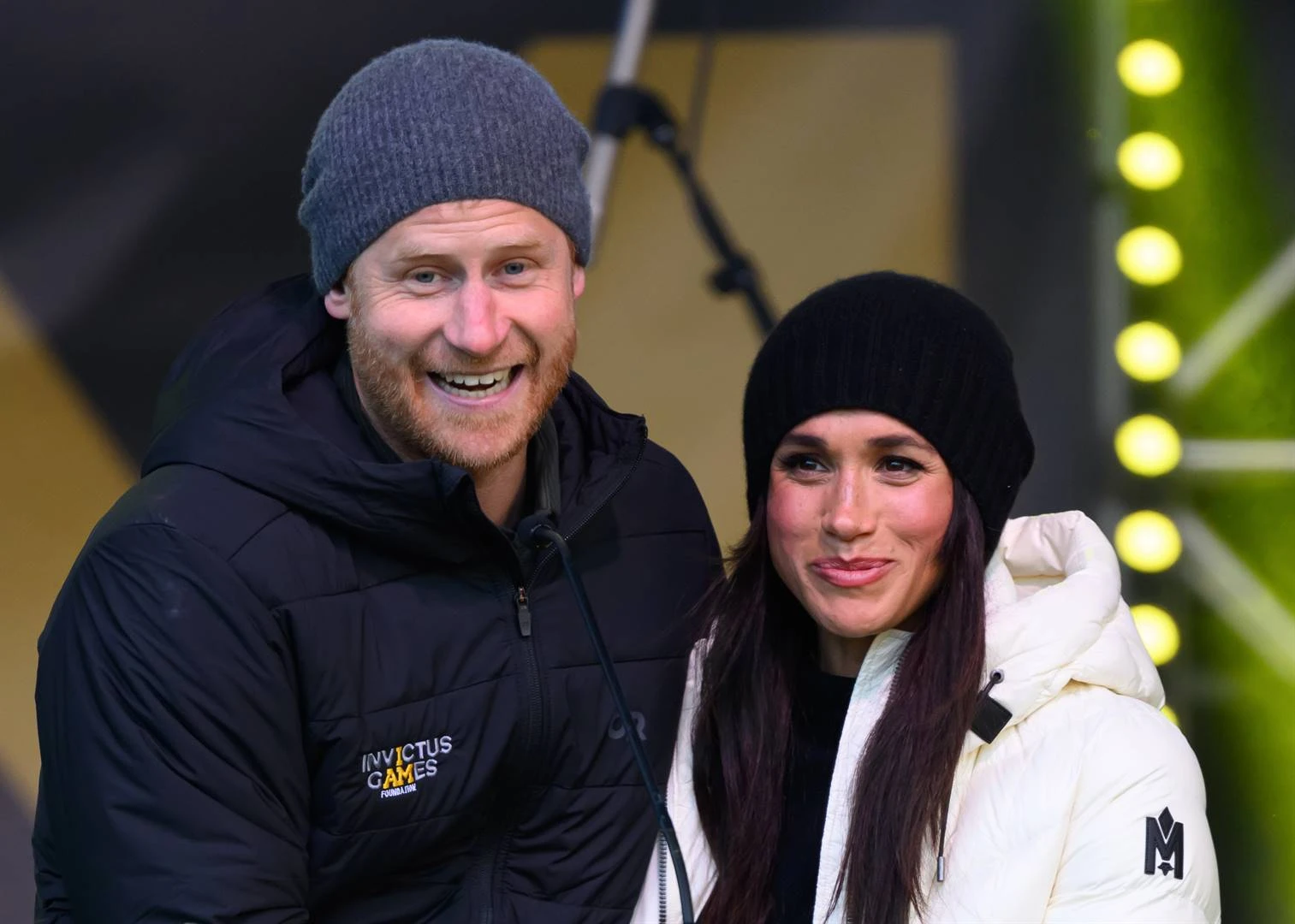 Meghan wys video waarin sy en Harry in hospitaal dans