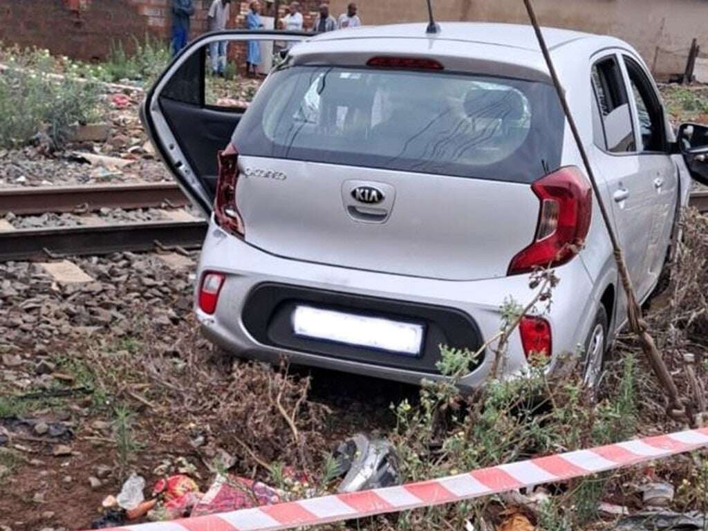 Two killed, 3 injured after train hits car at level crossing in Germiston