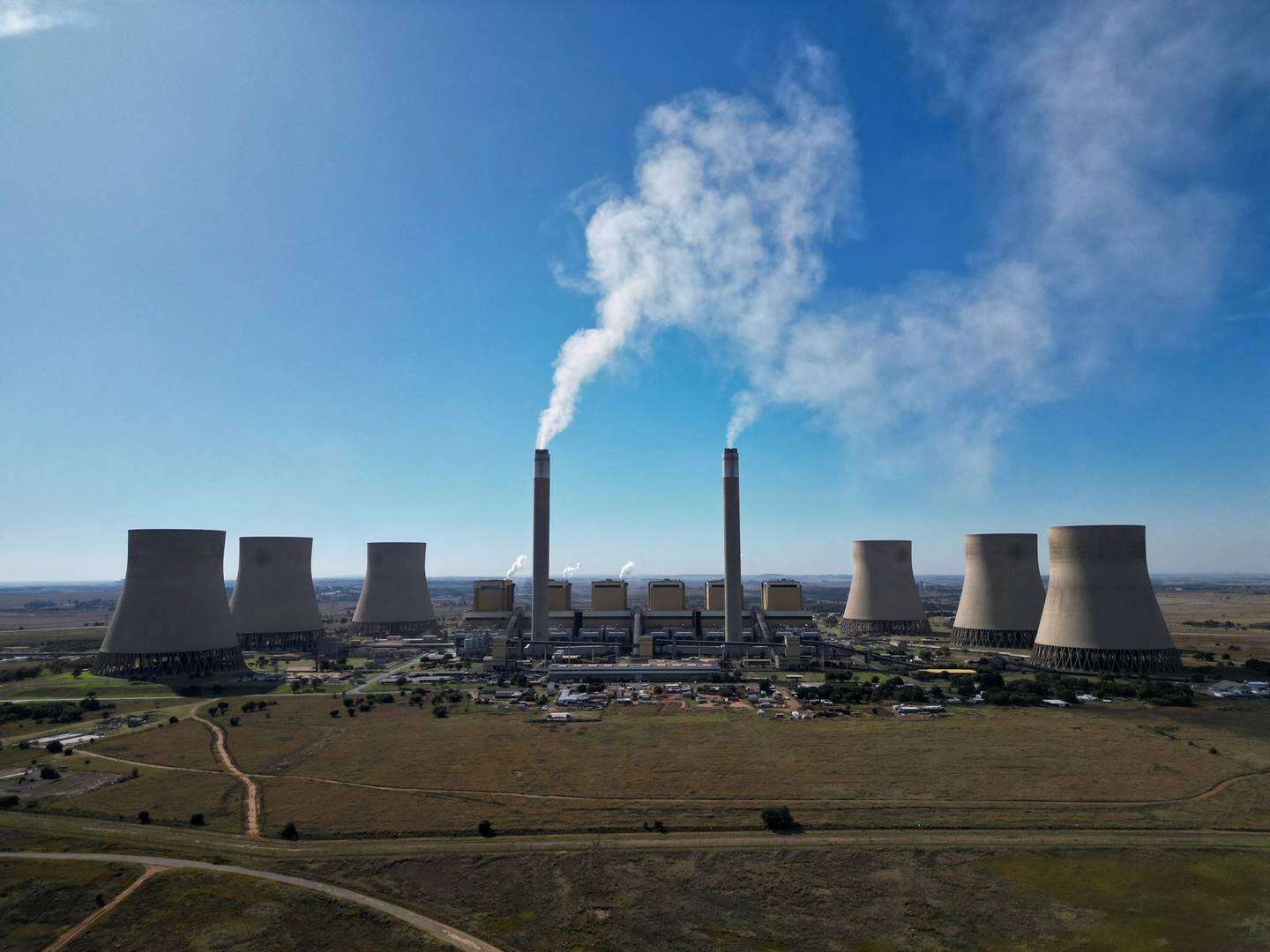 Meer onbeplande kragverliese as laas week, maar Eskom nog beurtkragvry