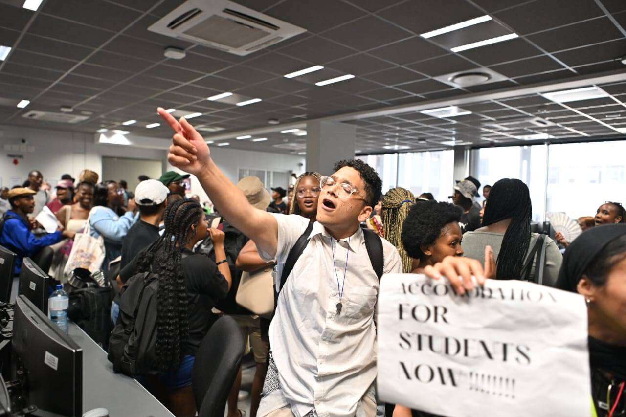 Chaos toe US-studente klasse ontwrig oor verblyf, studieskuld